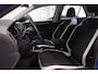 Volkswagen T-Roc 1.5 TSI Style Business | Camera | Climate control | Trekhaak | Navigatie | Virtual cockpit |