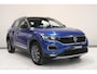 Volkswagen T-Roc 1.5 TSI Style Business | Camera | Climate control | Trekhaak | Navigatie | Virtual cockpit |