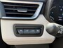 Renault Clio 1.6 E-Tech Hybrid 140 Initiale Paris | NAP | Stoel & stuur verwarming | Leer | Navigatie | Achteruitrijcamera | Lichtmetaal | Climate Control | LED | DAB |