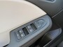 Renault Clio 1.6 E-Tech Hybrid 140 Initiale Paris | NAP | Stoel & stuur verwarming | Leer | Navigatie | Achteruitrijcamera | Lichtmetaal | Climate Control | LED | DAB |