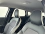 Renault Captur 1.6 E-Tech Plug-in Hybrid 160 Intens (Hoge Zit) | Navigatie | Parkeerhulp | Half Leder