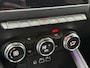 Renault Clio 1.6 E-Tech Full Hybrid 145 esprit Alpine | Automaat | 360° Camera | Navigatie | Dealer Onderhouden