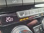 Volkswagen T-Roc 1.5 TSI Sport | Automaat | Digi Dashboard | Navigatie | Camera | Trekhaak