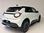 Nissan Micra ADVANCE - Launch Edition 52 kWh | 0,99% financiering | Apple CarPlay & Android Auto | Achteruitrijcamera | Parkeersensoren voor- en achter | Climate Control | Fabrieksgarantie