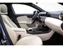 Mercedes-Benz A-klasse 200 Luxury Line | PREMIUM PACK | PANORAMADAK | MATRIX LED |  LEDER | APPLE | HOUTAFWERKING