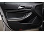 Mercedes-Benz GLA 180 Ambition | URBAN PACK | PANORAMADAK | STOELVERWARMING | TREKHAAK | 18"