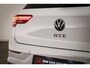 Volkswagen Golf 1.5 eHybrid GTE | BLACK STYLE / MULTIMEDIA PLUS- PACK | HEAD UP | STUURVERWARMING | DRAADLOZE LADER | CAMERA