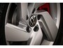 Volkswagen Golf 1.5 eHybrid GTE | BLACK STYLE / MULTIMEDIA PLUS- PACK | HEAD UP | STUURVERWARMING | DRAADLOZE LADER | CAMERA