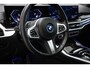 BMW X5 xDrive50e | PANORAMADAK | ACHTERBANKVERWARMING | INDIVIDUAL VOLLEDER MERINO | HEAD UP | 360 CAMERA | MAXTON | 22"