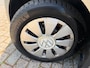 Volkswagen Up! 1.0 high up! R-Line 5 deurs, camera, clima, cruise controle, elec pakket, stoel verwarming, 1e eigenaar