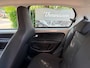 Volkswagen Up! 1.0 high up! R-Line 5 deurs, camera, clima, cruise controle, elec pakket, stoel verwarming, 1e eigenaar