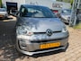 Volkswagen Up! 1.0 high up! R-Line 5 deurs, camera, clima, cruise controle, elec pakket, stoel verwarming, 1e eigenaar