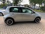 Volkswagen Up! 1.0 high up! R-Line 5 deurs, camera, clima, cruise controle, elec pakket, stoel verwarming, 1e eigenaar