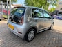 Volkswagen Up! 1.0 high up! R-Line 5 deurs, camera, clima, cruise controle, elec pakket, stoel verwarming, 1e eigenaar