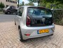 Volkswagen Up! 1.0 high up! R-Line 5 deurs, camera, clima, cruise controle, elec pakket, stoel verwarming, 1e eigenaar