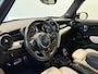 MINI Cooper 5-Deurs 1.5 John Cooper Works Pakket Automaat Panoramadak Navigatie Camera Parkeersensoren Cruise Control Full Led Stoelverwarming Leder Climate Control Lichtmetalen velgen