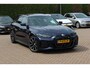 BMW i4 eDrive40 High Exe. M Sportpakket 84 kWh / SOH 91,4% / Trekhaak / Schuifdak / 360Camera / Head-up / Leder / Harman Kardon / Keyless / 19'' / Sfeerverlichting / CarPlay / Stoelventilatie+Verwarming / DAB / ACC
