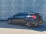 Volvo V40 2.0 T4 Business Sport | R-Design | Achteruitrijcamera | Parkeersensoren | LED Koplampen | Lichtmetalen Velgen 17 inch | Navigatie