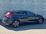 Volvo V40 2.0 T4 Business Sport | R-Design | Achteruitrijcamera | Parkeersensoren | LED Koplampen | Lichtmetalen Velgen 17 inch | Navigatie