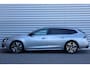 Peugeot 508 SW 1.6 HYBRID 225PK GT PACK AUTOMAAT / NAVI / LEDER / CLIMA / PDC / 18" LMV / CAMERA / KEYLESS / I-COCKPIT / AFN. TREKHAAK / FULL-LED / WINTERPAKKET / FOCAL AUDIO / ADAPT. CRUISECONTROL / FULL-OPTIONS !!