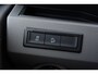 Volkswagen Transporter 2.0 TDI L2H1 DC 4Motion Black Edition Camera, Adaptieve Cruise, Carplay, LED, 4x4, Stoelverwarming, Automaat, Trekhaak, 199pk, Uniek!