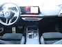 BMW 1-Serie 1-Serie M135 xDRIVE 300PK AUTOMAAT / NAVI / LEDER / CLIMA / LED / PDC / HUD / 19" LMV / CAMERA / KEYLESS / PARELMOER / UNIEK / ORG. NL !!
