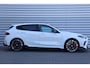 BMW 1-Serie 1-Serie M135 xDRIVE 300PK AUTOMAAT / NAVI / LEDER / CLIMA / LED / PDC / HUD / 19" LMV / CAMERA / KEYLESS / PARELMOER / UNIEK / ORG. NL !!