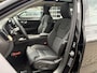 Volvo XC60 2.0 T6 Plug-in Hybrid AWD Plus Dark | PHEV | Facelift | 360 Graden Camera | Head-up Display | Panoramadak | Trekhaak | Keyless Entry | Elektrische Achterklep | Stoelverwarming voor en achter | Navigatie Google Maps | Apple Carplay | Android Auto