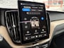 Volvo XC60 2.0 T6 Plug-in Hybrid AWD Plus Dark | PHEV | Facelift | 360 Graden Camera | Head-up Display | Panoramadak | Trekhaak | Keyless Entry | Elektrische Achterklep | Stoelverwarming voor en achter | Navigatie Google Maps | Apple Carplay | Android Auto