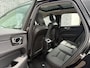 Volvo XC60 2.0 T6 Plug-in Hybrid AWD Plus Dark | PHEV | Facelift | 360 Graden Camera | Head-up Display | Panoramadak | Trekhaak | Keyless Entry | Elektrische Achterklep | Stoelverwarming voor en achter | Navigatie Google Maps | Apple Carplay | Android Auto