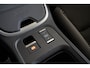Jeep Avenger Summit 54 kWh | Camera | Elektrische Achterklep | Navigatie | Stoel Verwarming | Verwarmd Voorraam | Keyless | Apple Carplay & Android Auto |