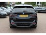 BMW iX3 High Executive 80 kWh / SoH 95,6% / Trekhaak / Panoramadak / 360Camera / Head-up / 20'' / Leder / Harman Kardon / Sfeerverlichting / Dodehoek / DAB / Stoelverwarming / ACC