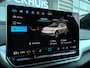 Volkswagen ID.4 Pro Limited Edition Inclusief €2000,- inruilvoordeel | 'App-Connect' draadloze smartphone integratie | Achterbank in ongelijke delen neerklapbaar incl. middenarmsteun en doorlaadmogelijkheid | Afstandscontrolesysteem (Front Assist), met voetgangers- en fietsersherkenning