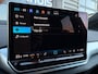 Volkswagen ID.4 Pro Limited Edition Inclusief €2000,- inruilvoordeel | 'App-Connect' draadloze smartphone integratie | Achterbank in ongelijke delen neerklapbaar incl. middenarmsteun en doorlaadmogelijkheid | Afstandscontrolesysteem (Front Assist), met voetgangers- en fietsersherkenning