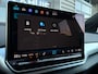 Volkswagen ID.4 Pro Limited Edition Inclusief €2000,- inruilvoordeel | 'App-Connect' draadloze smartphone integratie | Achterbank in ongelijke delen neerklapbaar incl. middenarmsteun en doorlaadmogelijkheid | Afstandscontrolesysteem (Front Assist), met voetgangers- en fietsersherkenning