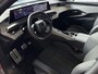 Peugeot 5008 1.2 HYBRID 145e. NIEUWE AUTO PANODAK GT LINE AUT. CARPLAY NAVI STOELVERW KEYLESS 7P 7 Persoons