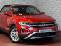 Volkswagen T-Roc Cabrio TSI 110 PK NAVI IQ.LED STOEL/STUUR.VERW DAB ADAP.CRUISE VIR.COCKPIT CARPLAY ✅Top Auto's Wijchen. 30 Jaar Specialist in Volkswagen : Alle Type's : R-Line Edition / Style / First Edition / Highline / Life , Zowel PHEV / HEV / MHEV / Benzine ✅