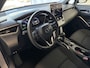 Toyota Corolla Cross HYBRID 140 STYLE ELEK.KLEP LED KEYLESS CARPLAY NAVI CAMERA STOEL/STUUR VERW.ADAP CRUISE PDC ✅ Top auto's Wijchen. Al 30 Jaar verkoop van Toyota : Benzine / Hybride / PHEV / HEV / Style / Executive / Dynamic / Plus / Business / Sport / Active / Premium etc. ✅