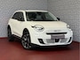 Fiat 600 1.2 Hybrid La Prima • Leder • Massage Stoelen • Elek. Stoel • Camera • CarPlay • Adapt. Cruise • Stoelverw. • Elek. Klep • 18” LMV ✅ Top Auto Fiat Wijchen , 30 Jaar ervaring in Fiat , Wij leveren de : Icon / La Prima / Pop / Sport . Urban / Benzine / Hybrid . Met Fabrieksgarantie ✅