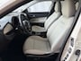 Fiat 600 1.2 Hybrid La Prima • Leder • Massage Stoelen • Elek. Stoel • Camera • CarPlay • Adapt. Cruise • Stoelverw. • Elek. Klep • 18” LMV ✅ Top Auto Fiat Wijchen , 30 Jaar ervaring in Fiat , Wij leveren de : Icon / La Prima / Pop / Sport . Urban / Benzine / Hybrid . Met Fabrieksgarantie ✅