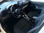 Toyota Yaris 1.5 HYBRID STOEL/STUUR VERW CARPLAY CAMERA LMV ADAP.CRUISE ✅ Top Auto's Wijchen , Al 30 Jaar verkoop van Toyota , Type's Launch / Executive / Dynamic / First Edition / Business / Zowel Phev / Hev / Benzine / met fabrieksgarantie ✅