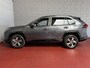 Toyota RAV4 2.5 PHEV AWD 306PK ✔️NIEUWE AUTO✔️ | 1500KG trekgew. | Head-up display | 360° cam | LED | Elektrische klep | Stuur/Stoelverwarming V+A PHEV PLUG IN