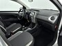 Toyota Aygo 1.0 VVT-i x-play | Navigatie | Apple Carplay - Android Auto | Parkeercamera | Onderweg-naar-dealer
