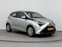 Toyota Aygo 1.0 VVT-i x-play | Navigatie | Apple Carplay - Android Auto | Parkeercamera | Onderweg-naar-dealer