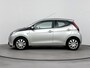 Toyota Aygo 1.0 VVT-i x-play | Navigatie | Apple Carplay - Android Auto | Parkeercamera | Onderweg-naar-dealer