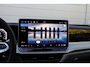 Volkswagen Passat Variant 1.5 eHybrid 204pk DSG Elegance Business | Panoramadak | Trekhaak | Massage | Harman Kardon