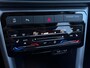 Volkswagen T-Cross 1.0 TSI Life Business Gratis Afleverpakket! | Trekhaak | Voorstoelen verwarmd |