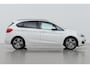 BMW 2-Serie Active Tourer 225xe Luxury | Head-Up | Camera | Stoelverwarming | Lane Assist | Getint Glas | 17 Inch