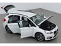 BMW 2-Serie Active Tourer 225xe Luxury | Head-Up | Camera | Stoelverwarming | Lane Assist | Getint Glas | 17 Inch
