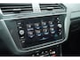 Volkswagen Tiguan 1.4 TSI eHybrid R-Line Business+ NAP Clima Camera 360 Apple Carplay Led koplampen Rijklaar!